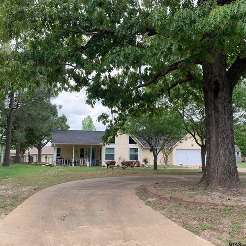 399 Cimarron Trl, Holly Lake Ranch, TX, 75765-7668 | Card Image