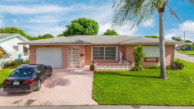 4607 Nw 47th St, House other with 2 bedrooms, 2 bathrooms and null parking in Tamarac FL | Image 1