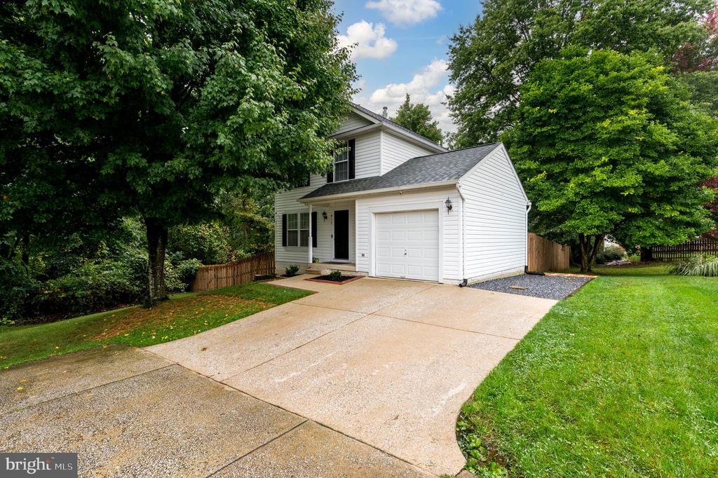 Samanthas Ct, Reisterstown, MD 21136