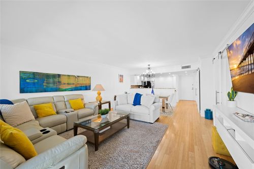 702-5100 N Ocean Blvd, Lauderdale By The Sea, FL, 33308-3036 | Card Image