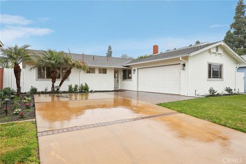 1147 Charleston St, Costa Mesa, CA, 92626-2706 | Card Image
