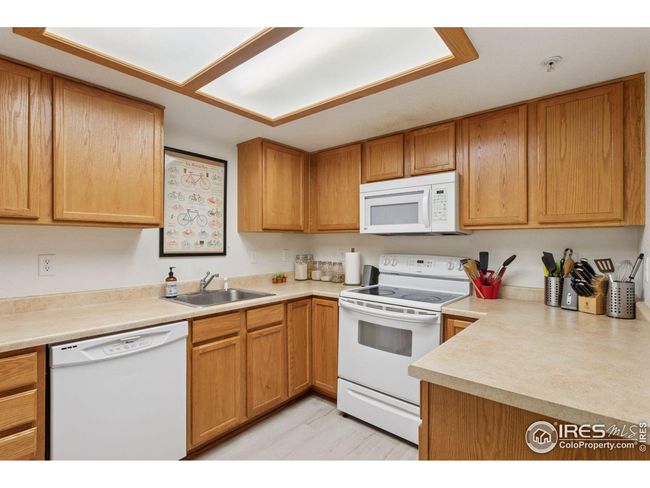 APT-102 - 2802 Sundown Ln, House attached with 2 bedrooms, 1 bathrooms and null parking in Boulder CO | Image 10