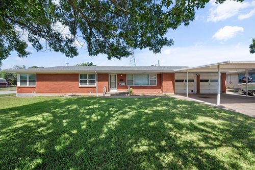 3601 London Ln, Richland Hills, TX, 76118-5147 | Card Image