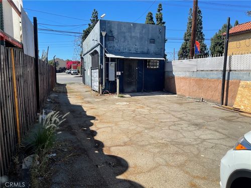 7230 Lankershim, North Hollywood, CA, 91605 | Card Image