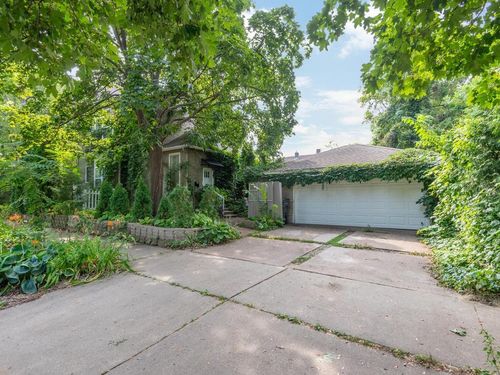 936 4th St E, Saint Paul, MN, 55106-5207 | Card Image