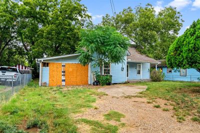 734 N Robinson Street, House other with 3 bedrooms, 3 bathrooms and null parking in Cleburne TX | Image 3