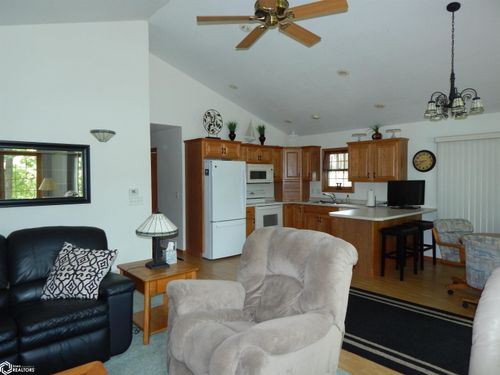 226 & 228 Center Point Drive, Montezuma, IA, 50171 | Card Image