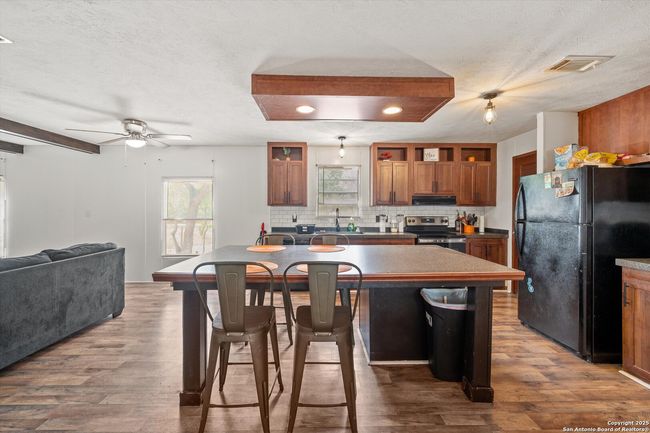 157 County Road 6816, House other with 4 bedrooms, 2 bathrooms and null parking in Natalia TX | Image 14