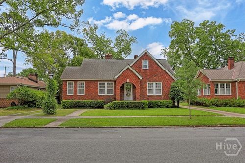 319 E 52nd Street, Savannah, GA, 31405 | Card Image