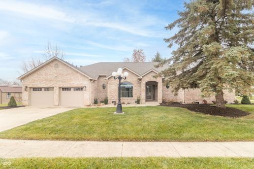 707 Fairington Way, Alexandria, IN, 46001-9207 | Card Image