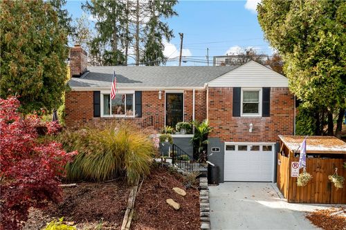 3 Cypress Dr, Carnegie, PA, 15106-1309 | Card Image