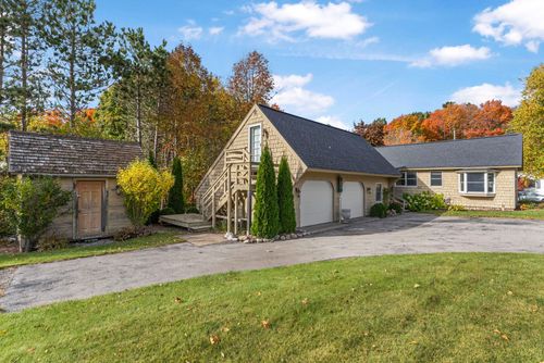 6211 N Manitou Trl, Northport, MI, 49670-9562 | Card Image