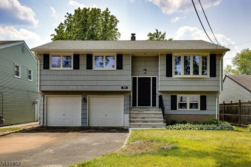 318 Myrtle Ave, Scotch Plains, NJ, 07076-1117 | Card Image