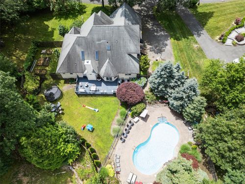 33 Midway Rd, Spring Valley, NY, 10977-7015 | Card Image