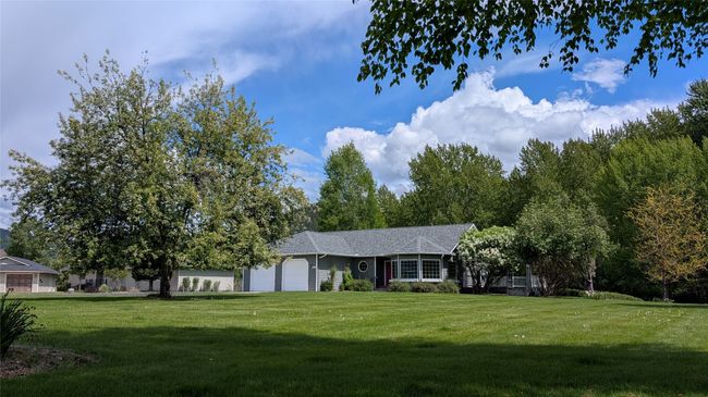 Front Yard is HUGE | Image 19