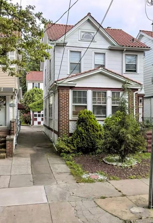 88-30 79th Ave, Glendale, NY, 11385-7835 | Card Image