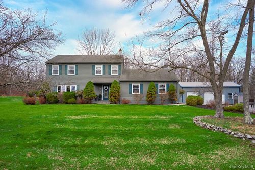 180 Ridge Dr, Middletown, NY, 10940-7104 | Card Image