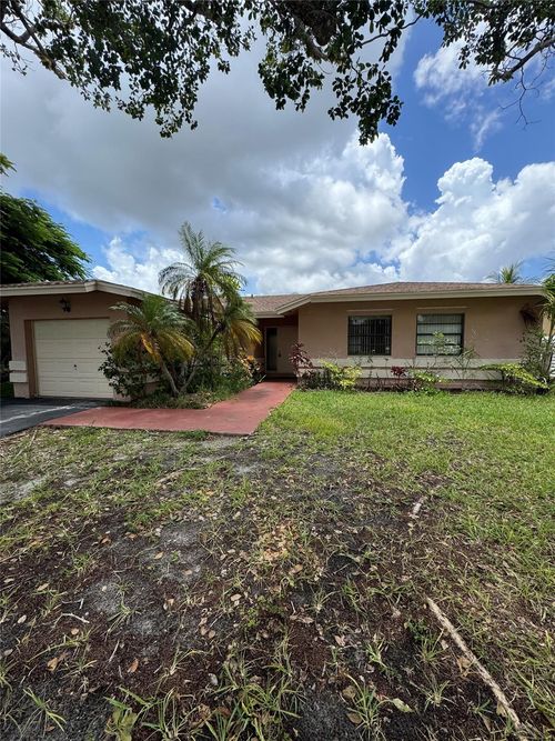 16881 Royal Poinciana Dr, Weston, FL, 33326-1544 | Card Image