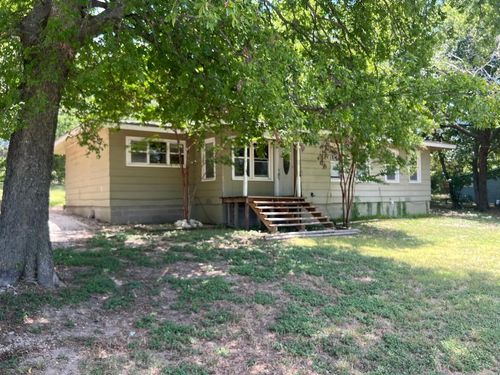 143 Brookshire Ave, Azle, TX, 76020-3905 | Card Image