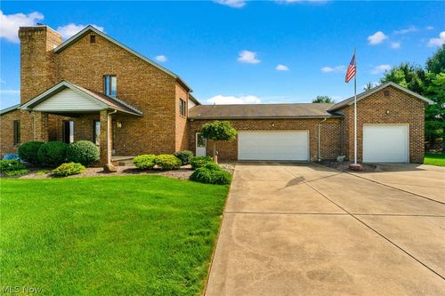 594 Shadydale Dr, Canfield, OH, 44406-9655 | Card Image