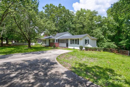 206 Legion Cir, Pageland, SC, 29728-1824 | Card Image