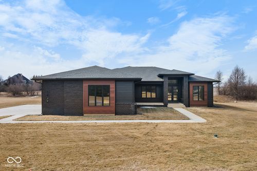 1402 Kingswood Rd W, West Lafayette, IN, 47906-4690 | Card Image