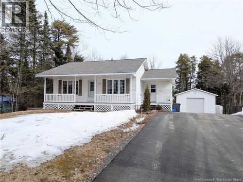 152 Mccosh Cres, Miramichi, NB, E1V5W8 | Card Image