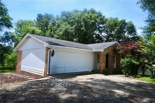 4624 Burns Rd Nw, Lilburn, GA, 30047-3508 | Card Image