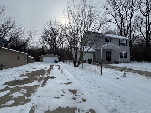 36227 Vinewood St, Romulus, MI, 48174-4046 | Card Image