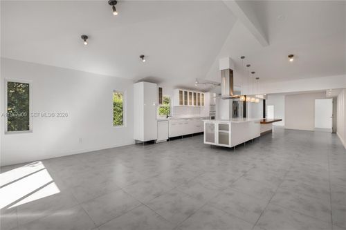 801 Ne 118th St, Biscayne Park, FL, 33161-6309 | Card Image