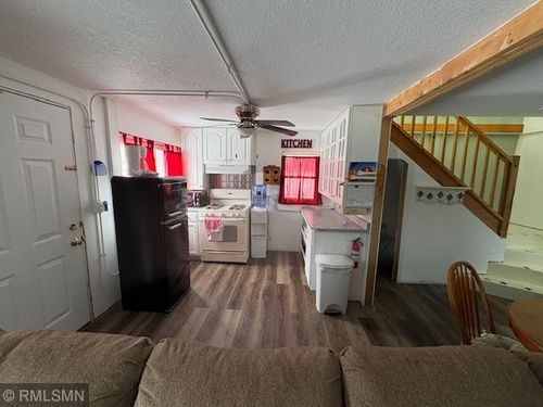 27048 Hawthorn Rd, Hinckley, MN, 55037-2000 | Card Image