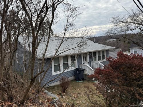 8 Maple Ave, Tarrytown, NY, 10591-5010 | Card Image