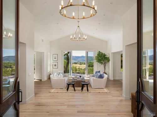 9995 Courtney Dr, Kenwood, CA, 95452-4000 | Card Image