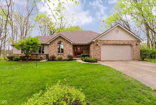 1076 Chipmunk Ln, Pendleton, IN, 46064-9166 | Card Image