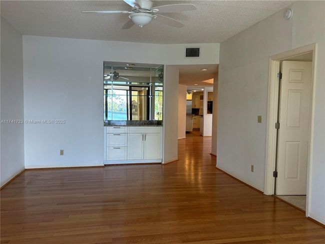 APT-9 - 6041 Se Landing Way, Condo with 3 bedrooms, 2 bathrooms and null parking in Stuart FL | Image 39