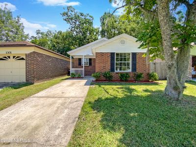 1305 Ellis Trace Drive W, House other with 2 bedrooms, 2 bathrooms and null parking in Jacksonville FL | Image 1