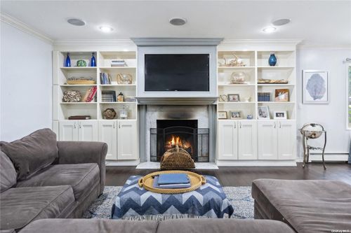 1328 Park St, Atlantic Beach, NY, 11509-1621 | Card Image