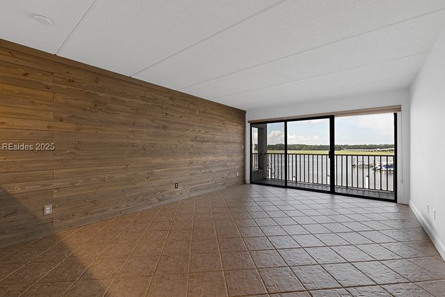 APT-311 - 100 Helmsman Way, Condo with 2 bedrooms, 2 bathrooms and null parking in Hilton Head Island SC | Image 4