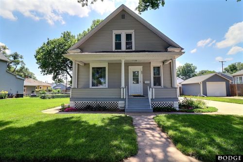 643 W Military Ave, Fremont, NE, 68025-4861 | Card Image
