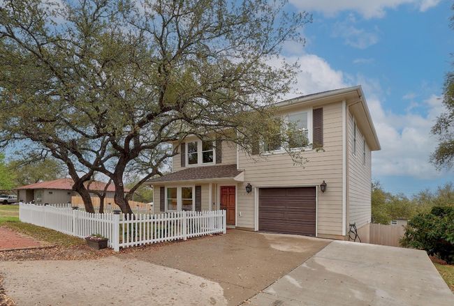 3242 Brass Buttons Trl, House other with 3 bedrooms, 3 bathrooms and 2 parking in Austin TX | Image 7