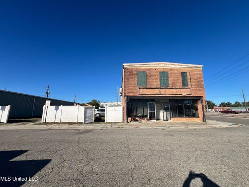 e-100 Elizabeth St, Picayune, MS, 39466-4414 | Card Image