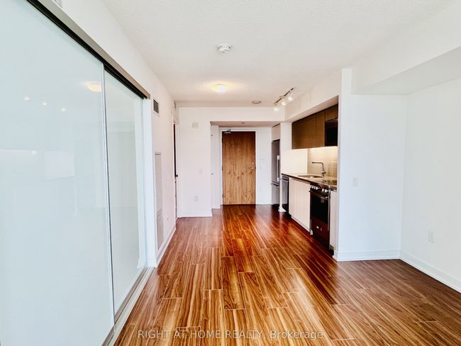 1109 - 85 Queens Wharf Rd, Condo with 1 bedrooms, 1 bathrooms and null parking in Toronto ON | Image 17