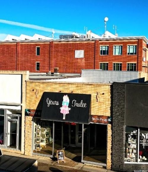 147 Central Ave N, Swift Current, SK, S9H0K9 | Card Image