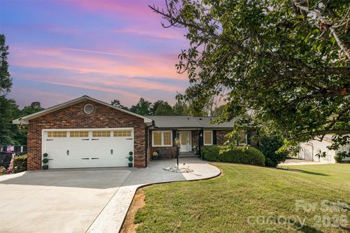 197 Sain Rd, Statesville, NC, 28625-2237 | Card Image