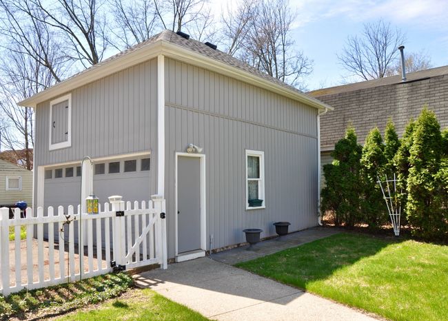Garage | Image 11