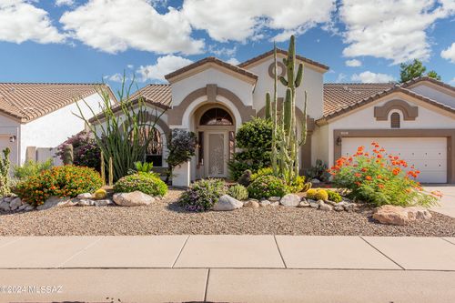 246 W Geeseman Springs Dr, Oro Valley, AZ, 85755-1804 | Card Image