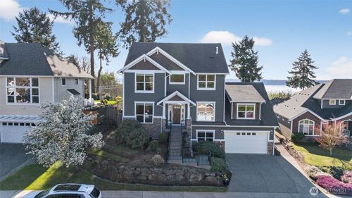 12295 15th Ave Sw, Burien, WA, 98146-2646 | Card Image