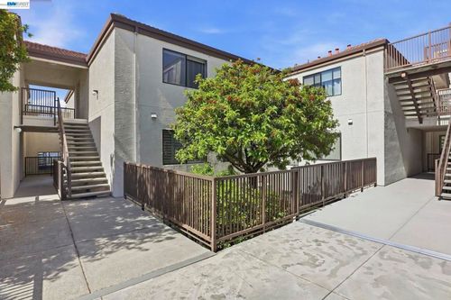 apt-215-21103 Gary Dr, Hayward, CA, 94546-6117 | Card Image