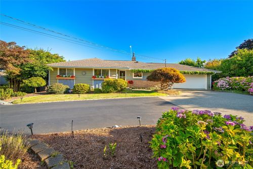 2459 Crestline St, Ferndale, WA, 98248-9224 | Card Image