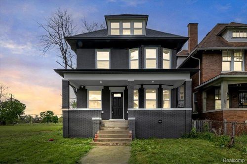 2181 Harding St, Detroit, MI, 48214-3126 | Card Image